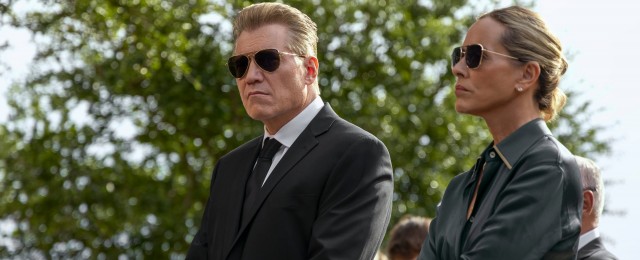 "The Waterfront": Netflix-Krimidrama von "Scream"-Macher präsentiert schlagkräftigen Trailer