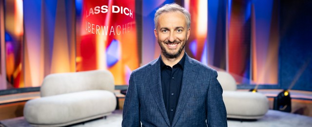 "Lass dich überwachen!": Jan Böhmermann überrascht wieder ahnungsloses Publikum